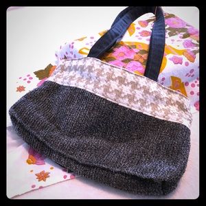 Handmade handbag with houndstooth detail